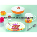 Lindo decorado de seguridad de la comida de porcelana de 3 a 5 piezas de cerámica conjunto de vajilla set de desayuno para los niños